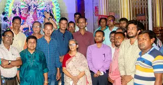 ময়মনসিংহের দুর্গাবাড়ি পূজামণ্ডপ পরিদর্শন করেছেন মৎস্য ও প্রাণিসম্পদ উপদেষ্টা